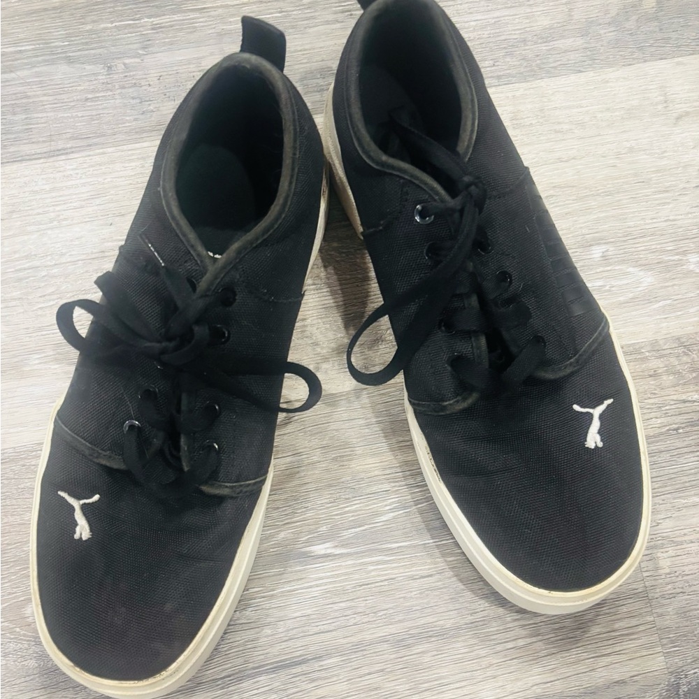 Puma Men's Black Casual Sneakers